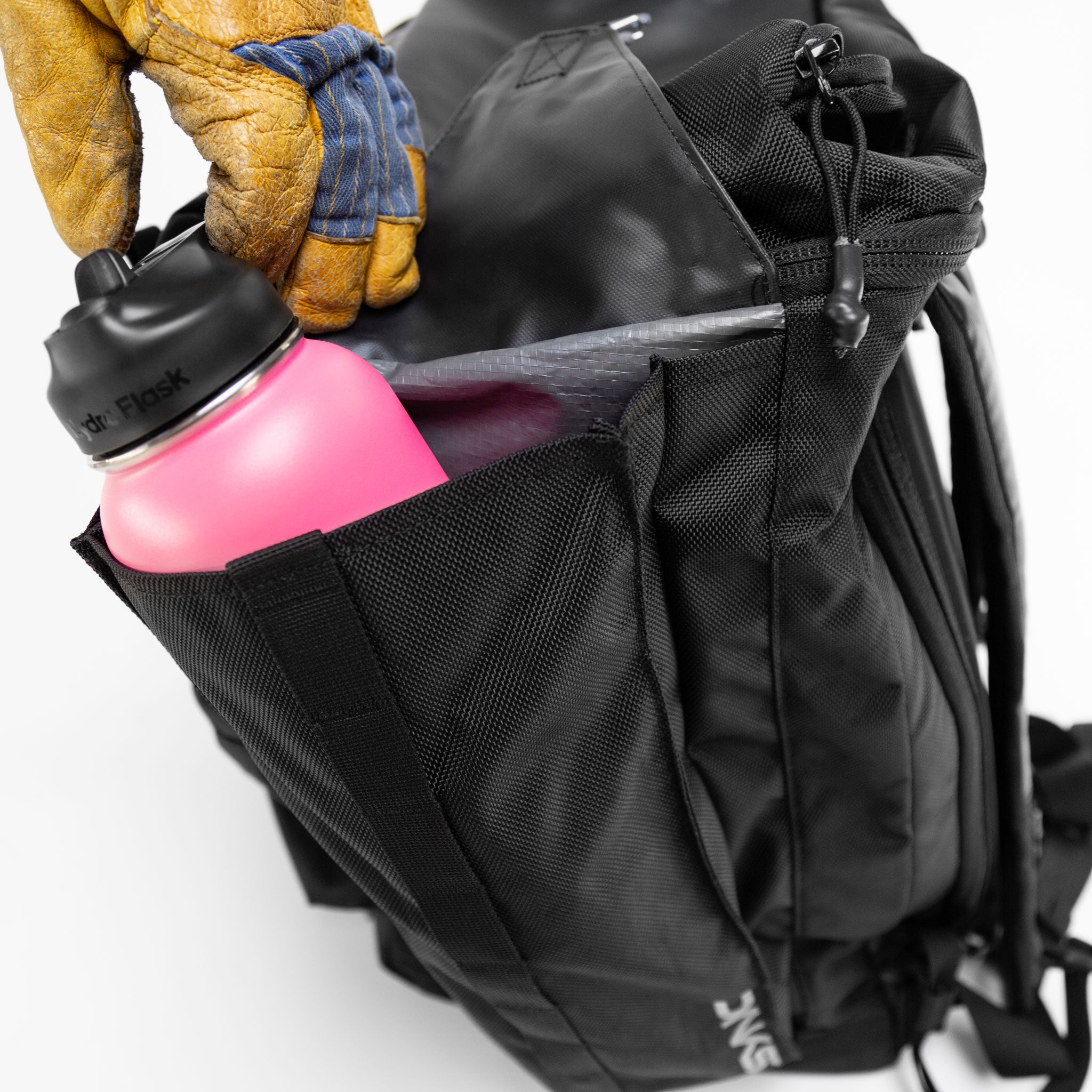 sync-performance-locker-pack-closed-side