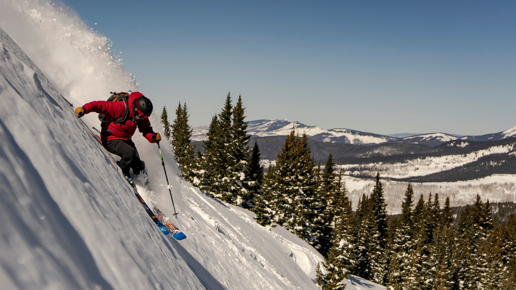 Top Things An All Mountain Skier Can Learn From Racing